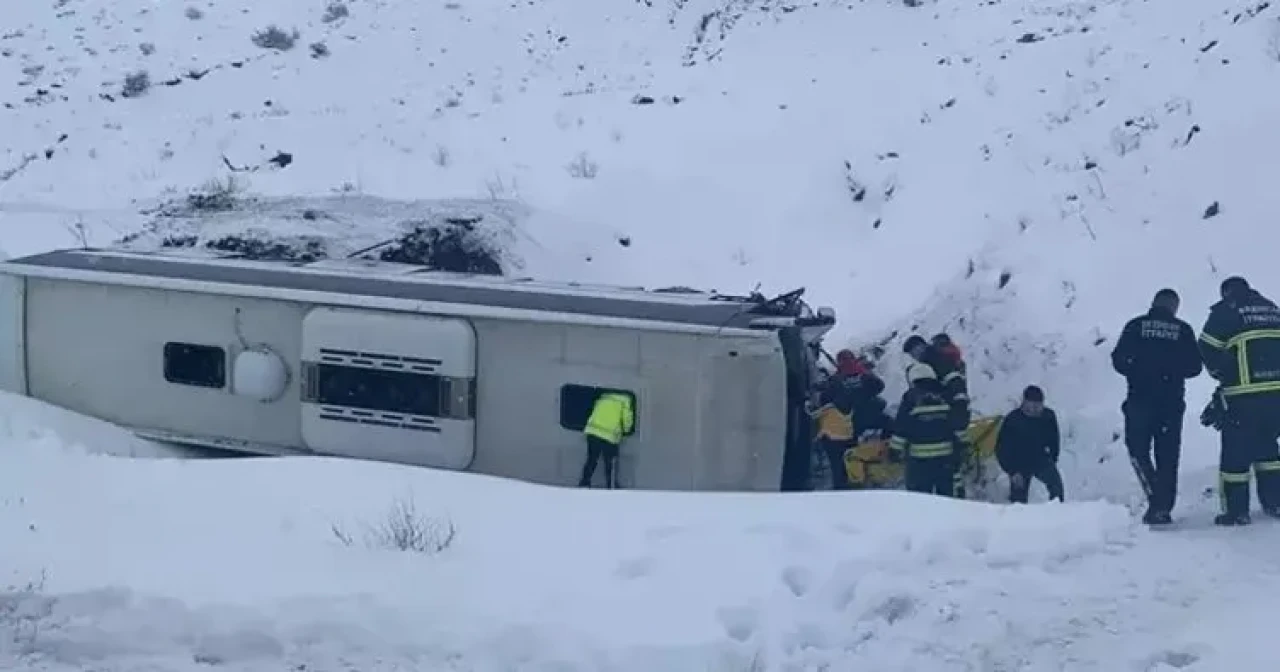 Erzincan’da Yolcu Otobüsü Kazası! 31 Yaralı, Ölen Var mı? Kimlikler Açıklandı mı?