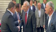 Kemal Kılıçdaroğlu'ndan Sinan Ateş'in annesi Saniye Ateş'e ziyaret