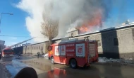 Erzurum’da Tarihi Binada Yangın! Askeri Depo Alevlere Teslim Oldu!