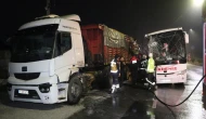 Denizli'de feci kaza! Yolcu otobüsü TIR ile çarpıştı: 1 ölü, 20 yaralı