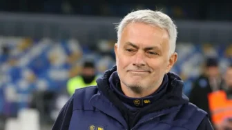 Fenerbahçe’den Ayrılık Çanları mı Çalıyor? Mourinho’yu Premier Lig Kulüpleri İstiyor!