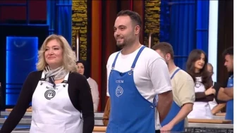 MasterChef Kerem Annesi Bakın Kim? İkisi de Gözyaşlarına Boğuldu!