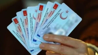 Eski Kimlik Kullananlar Dikkat! 2025'ten İtibaren Çipli Kimlik Kartı Olmadan İşlem Yapılamayacak