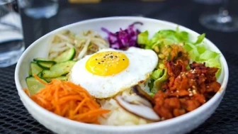 MasterChef Bibimbap Tarifi, İçine Ne Konur, Malzemeleri Neler, Nasıl Kolay Yapılır?