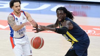 Anadolu Efes, Fenerbahçe Beko'yu yendi