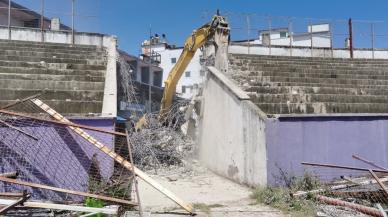 Ordu’da stadın yıkımına başlandı