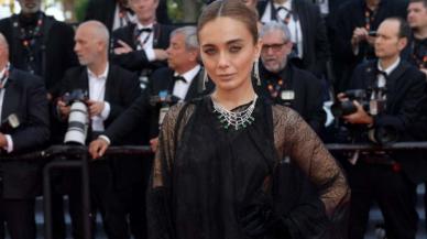 Damla Sönmez transparan kıyafetiyle Cannes’a damga vurdu!