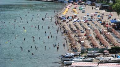 Turistik ilçede bayram yoğunluğu