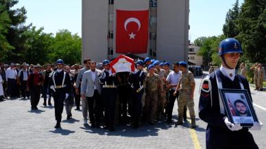 Şehit olan güvenlik korucusu, son yolculuğuna uğurlandı