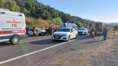 Hatalı sollama yapan otomobil dehşet saçtı: Ölü ve yaralılar var