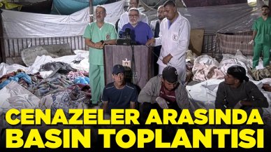 Gazze'de hastane katliamı: Cenazeler arasında basın toplantısı