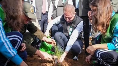 Beykoz'da yanan ormanlık alana etkinlik kapsamında fidan dikildi