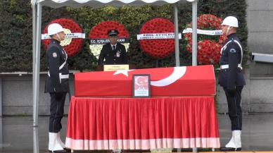 Şehit polis için İstanbul Emniyet Müdürlüğü'nde tören