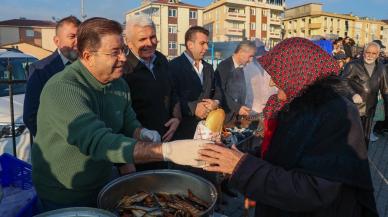 Belediyeden balık ekmek şenliği