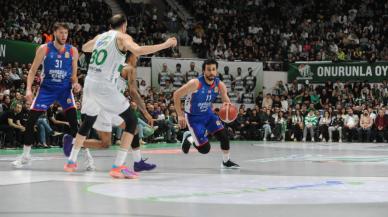 Anadolu Efes deplasmanda galip