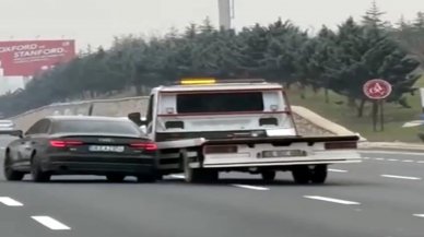 Trafikte sürücülerin tehlikeli inatlaşması: O anlar böyle görüntülendi