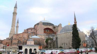 Ayasofya'nın üst katına Türklerin alınmadığı iddiası kafaları karıştırdı