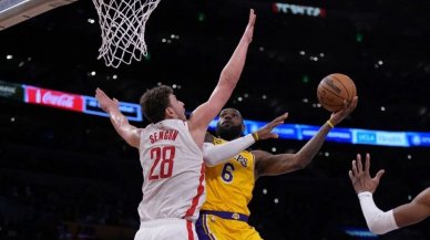 Alperen'in 31 sayı attığı maçta Rockets, Lakers'ı yendi