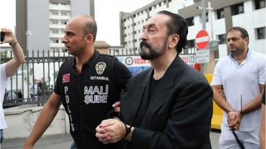 Adnan Oktar suç örgütü üyeleri bakanlar ve birçok üst düzeylere Oktar'ın yazılarını gönderdiği ortaya çıktı