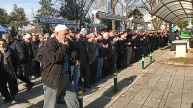 Çanakkale'deki depremde balkondan atlayan kişi toprağa verildi