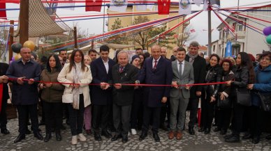 Avcılar’da Ambarlı Köyiçi Meydanı açıldı