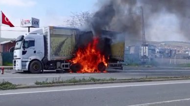 Çatalca'da yük dolu kamyonda yangın çıktı