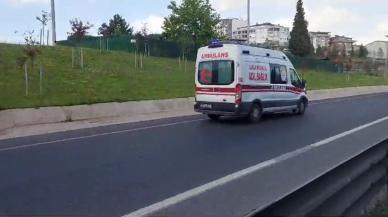 Çamaşır makinesi yüklü TIR devrildi, kazada şoför yaralandı