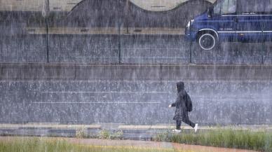 Meteoroloji'den kuvvetli sağanak uyarısı geldi