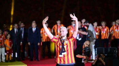 Victor Nelsson “Galatasaray taraftarına yazıklar olsun” yazdı, ortalık karıştı!