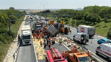 İstanbul'da ortalığı savaş alanına çeviren kaza: Yaralılar var