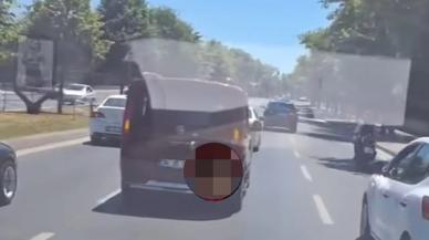 Bayram'da düğün konvoyu terörü! Yola kapatıp trafiği kilitlediler