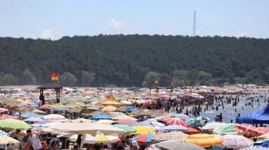 Kocaeli’deki plajlarda bayram tatilinde boğulma tehlikesi geçiren 352 kişi kurtarıldı