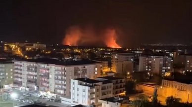 Diyarbakır'da anız yangını: Binlerce dönüm arazi kül oldu