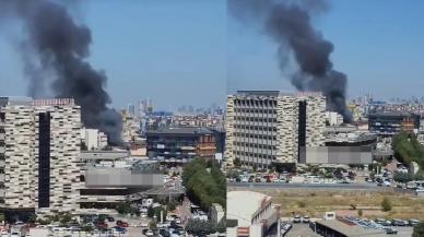 Tuzla'da imalathane yangını! Yoğun dumanlar pek çok noktadan görüldü