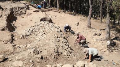 Mersin'de 9 bin yıllık Yumuktepe Höyüğü'ndeki araştırmalar tarihi gün yüzüne çıkarıyor