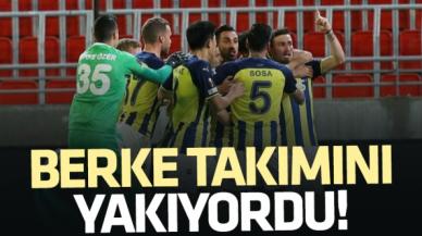 Fenerbahçe'de Berke Özer'den hatalı çıkış