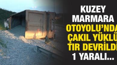 Kuzey Marmara Otoyolu'nda çakıl yüklü TIR devrildi