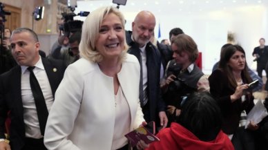 Le Pen şaşırttı!