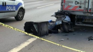 Pendik'te emniyet şeridindeki kamyonete çarpan motosikletli öldü