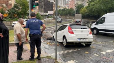 Yağmur nedeniyle yol çöktü!