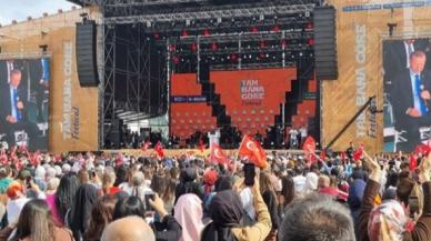 Öğrencileri tarih gezisi diye AK Parti festivaline götürdüler iddası