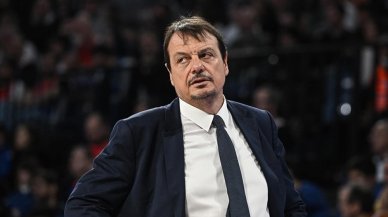 Anadolu Efes Başantrenörü Ergin Ataman, zatürre teşhisiyle hastaneye yatırıldı