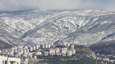 İzmir ve çevre illerin yüksek kesimlerinde kar etkili oluyor