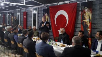 Bakan Akar, Hatay'da kanaat önderleriyle bir araya geldi