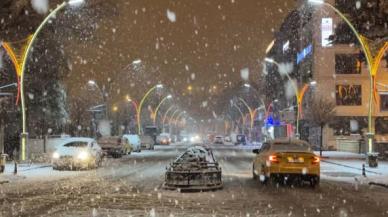 Bayburt’ta Nisan ayında kar yağışı