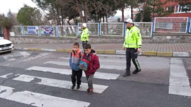 Ataşehir’de okul çevresinde polis denetimi