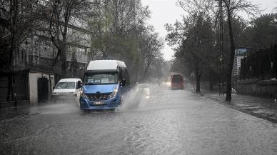 Üç il için yoğun yağış uyarısı!