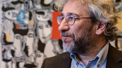 Can Dündar ve İlhan Tanır için kırmızı bülten