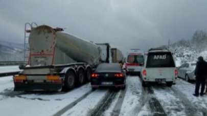 Bolu Dağı'nda TEM Otoyolu Ulaşıma Kapandı