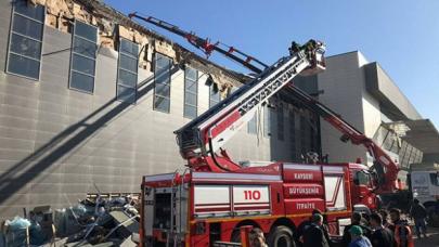 Erciyes Üniversitesi'nin 6 katlı kongre merkezinde çökme